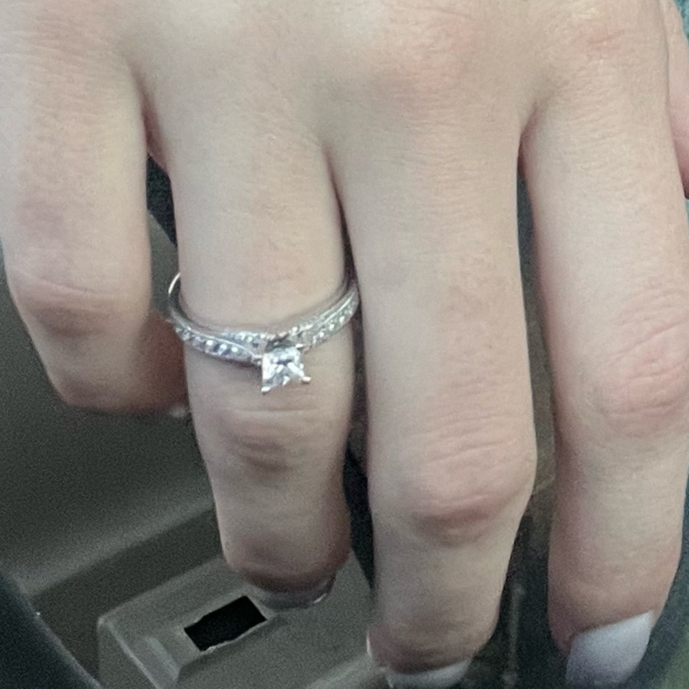 Engagement ring set - Picture 3 of 5